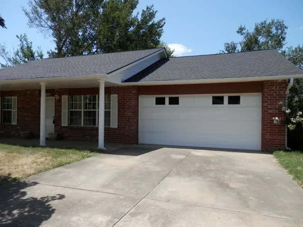 2822 Highland Dr, Rogers, AR 72756