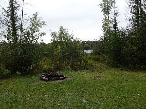 3rd image of 2456 Birch Rd