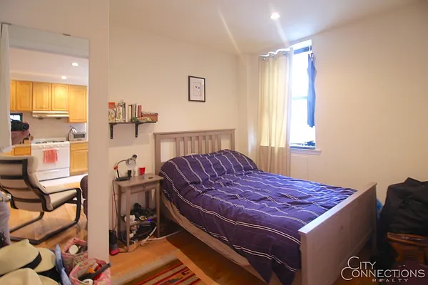 Rented by City Connections Realty | media 44