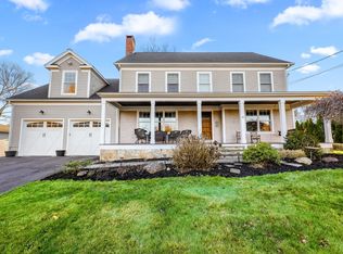 8 Moorland Rd, Trumbull, CT 06611