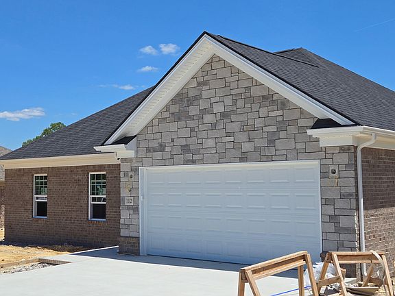 3rd image of 112 Canter Dr