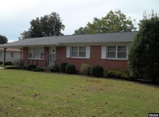 220 Cooper St, Martin, TN 38237