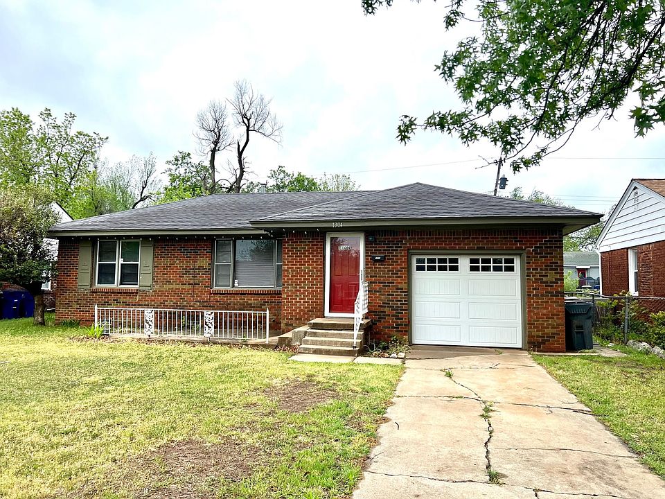 1st image of 1304 Oxford Way