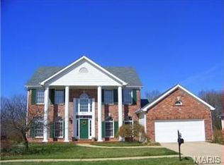 547 Arbor Meadow Dr, Ballwin, MO 63021