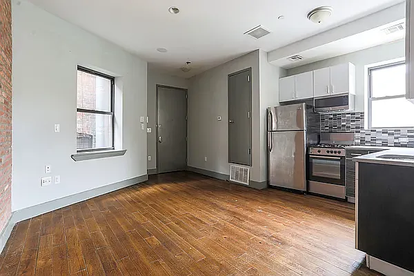1329 Pacific St #1F — Photo 2