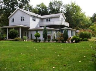 7695 Pettibone Rd, Chagrin Falls, OH 44023