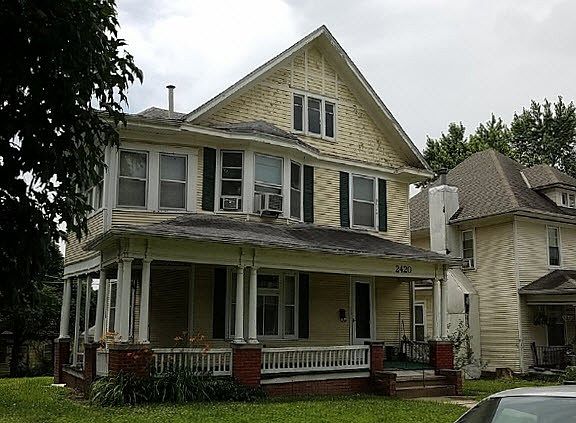 3rd image of 2420 Francis St