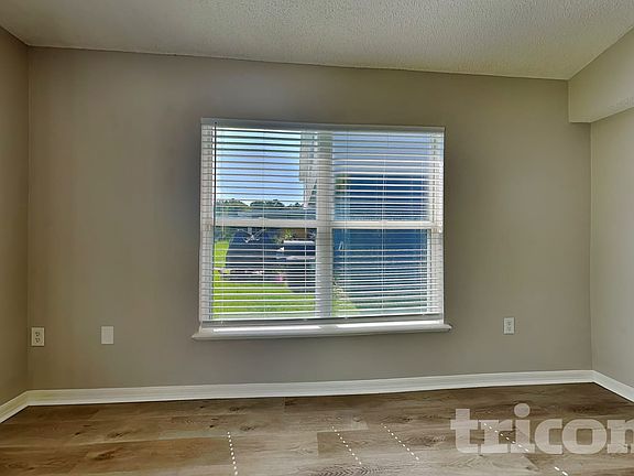 5th image of 10399 Song Sparrow Ln