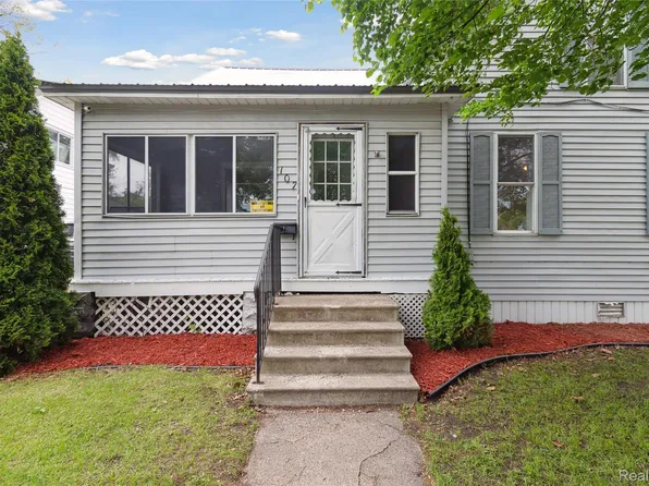 107 Frank St, Bay City, MI 48706