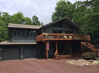 2151 Blue Ox Rd, Pocono Pines, PA 18350