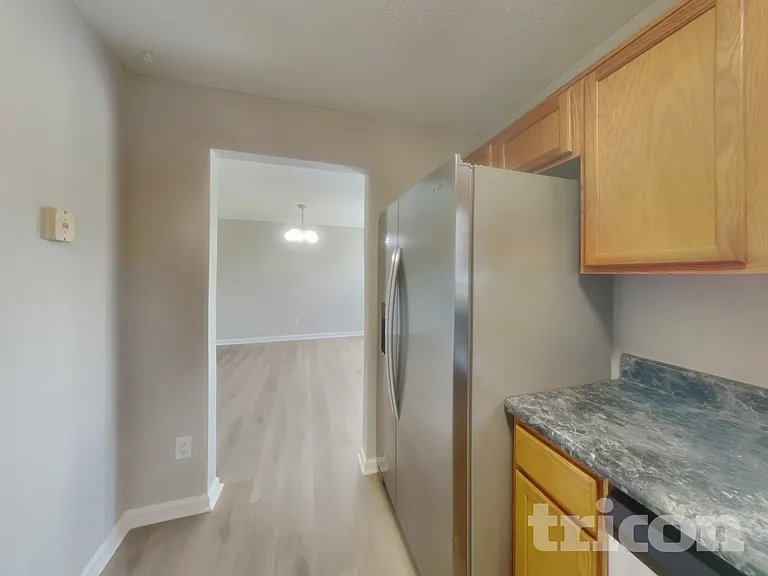 412 Remington Ct — Photo 7