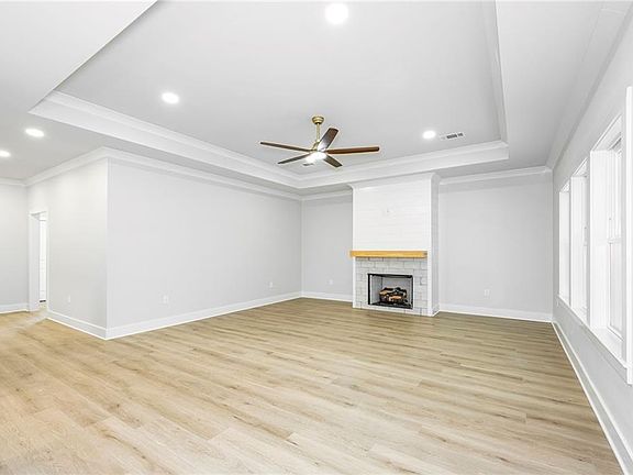 4th image of 39393 Meadow Ridge Ln