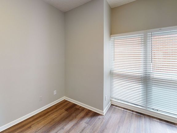 5th image of 2108 Acklen Ave APT 6