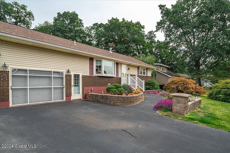 2nd image of 1274 Princetown Road