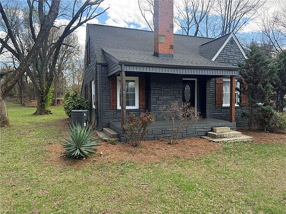 2nd image of 5719 Hackney Rd