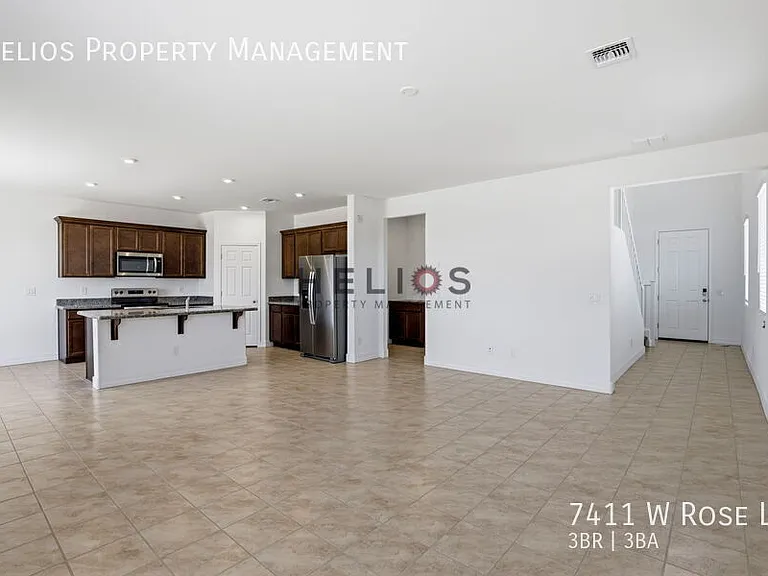 7411 W Rose Ln — Photo 4