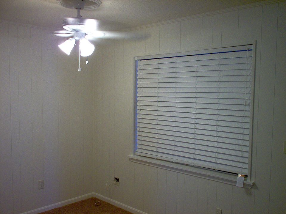 2nd image of 1417 8th St APT 3