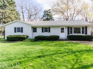 411 Chestnut St, Hudson, IL 61748