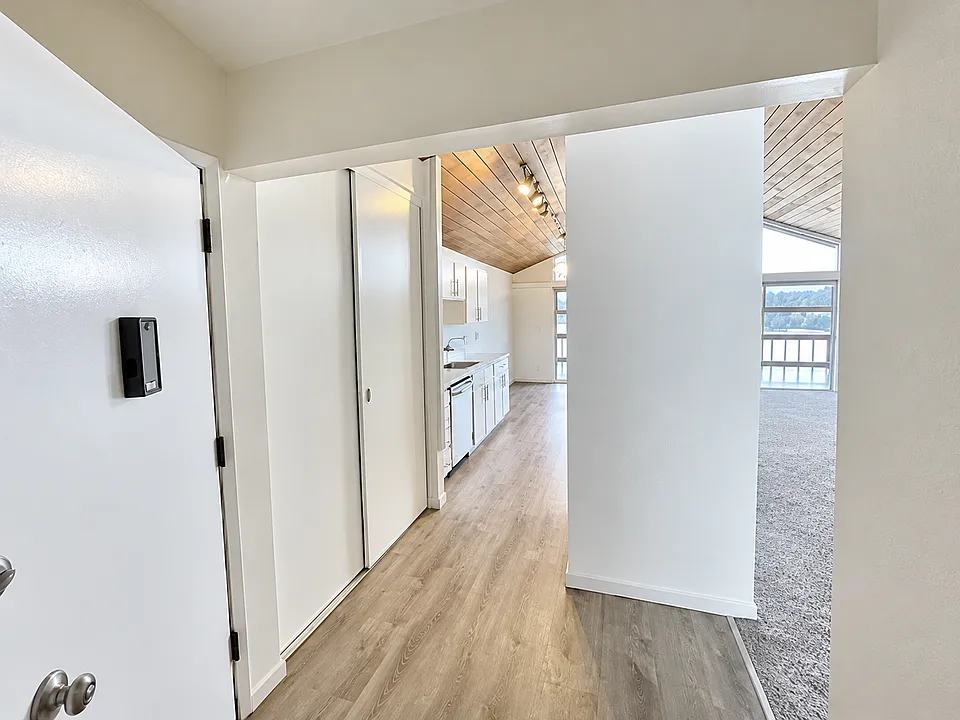 Entry way area