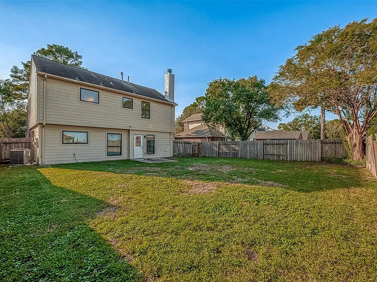 15314 Chestnut Falls Dr — Photo 25