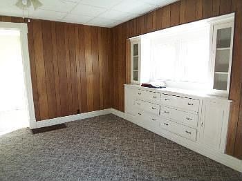 3rd image of 120 N Park St