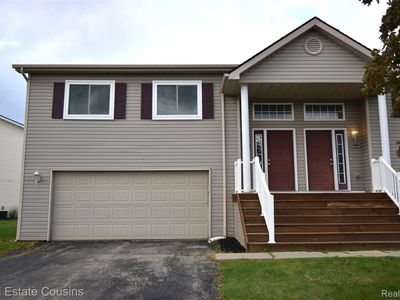 1166 Parklane Cir, Grand Blanc, MI, 48439