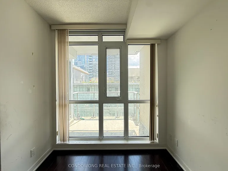 30 Nelson St #1504 — Photo 8