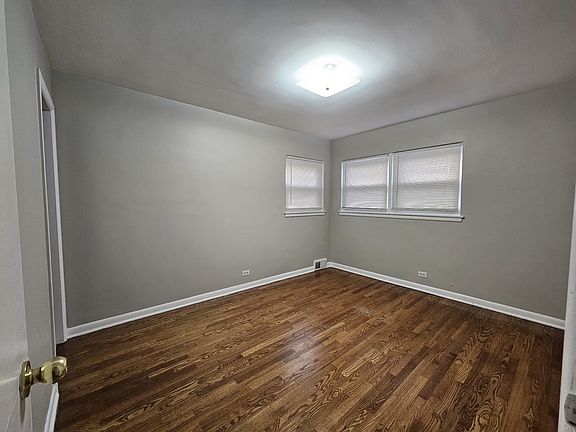 5th image of 4218 Oakton St #1