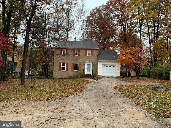 4th image of 7003 Upper Mills Cir