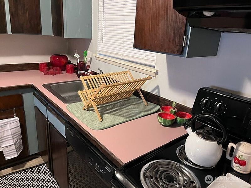 4th image of 1313 Washington Street #12B