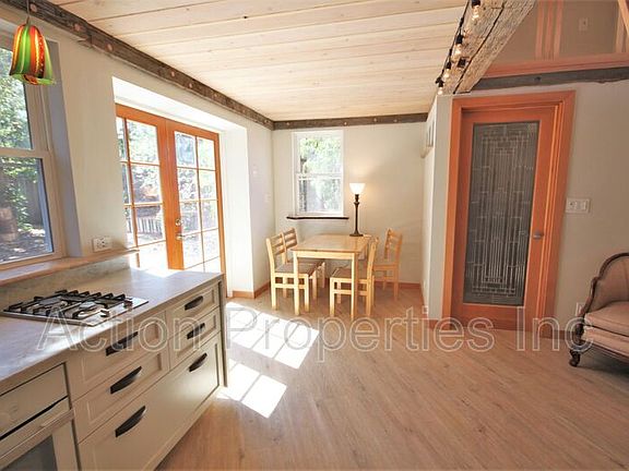 5th image of 3266 Kipling St