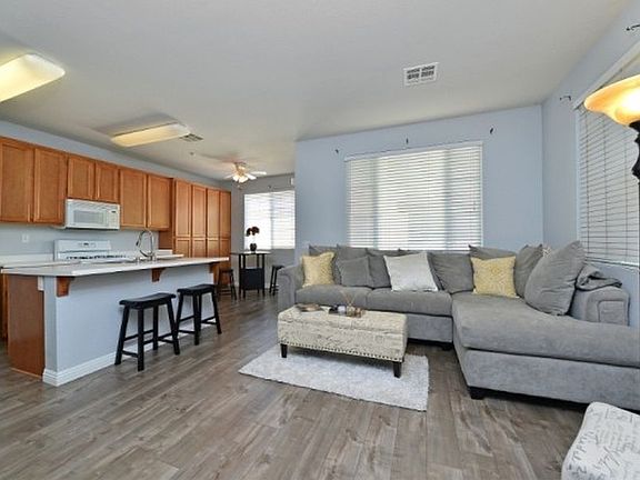 4th image of 12-7238 Kii Nani St