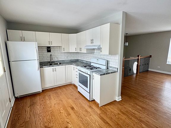4th image of 9123 162nd St