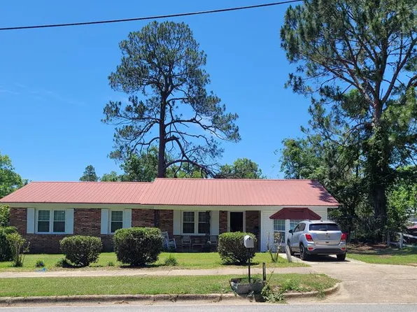 E 9th St #417, Alma, GA 31510