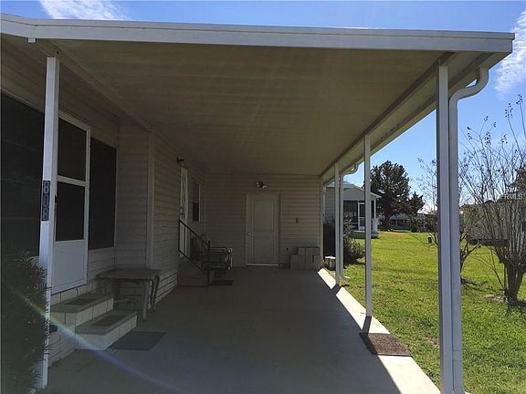 3rd image of 808 Weeping Willow Ave
