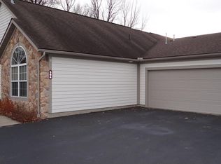 506 Crossings Cir, Tallmadge, OH 44278
