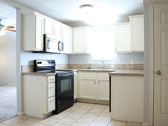 5th image of 608 W Mount Vernon St APT A