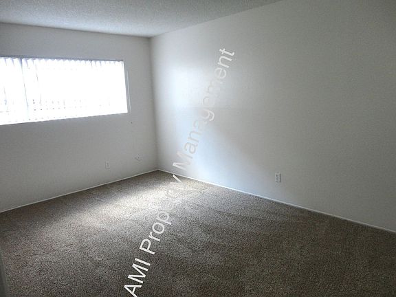 5th image of 4254 Highland Ave APT 1