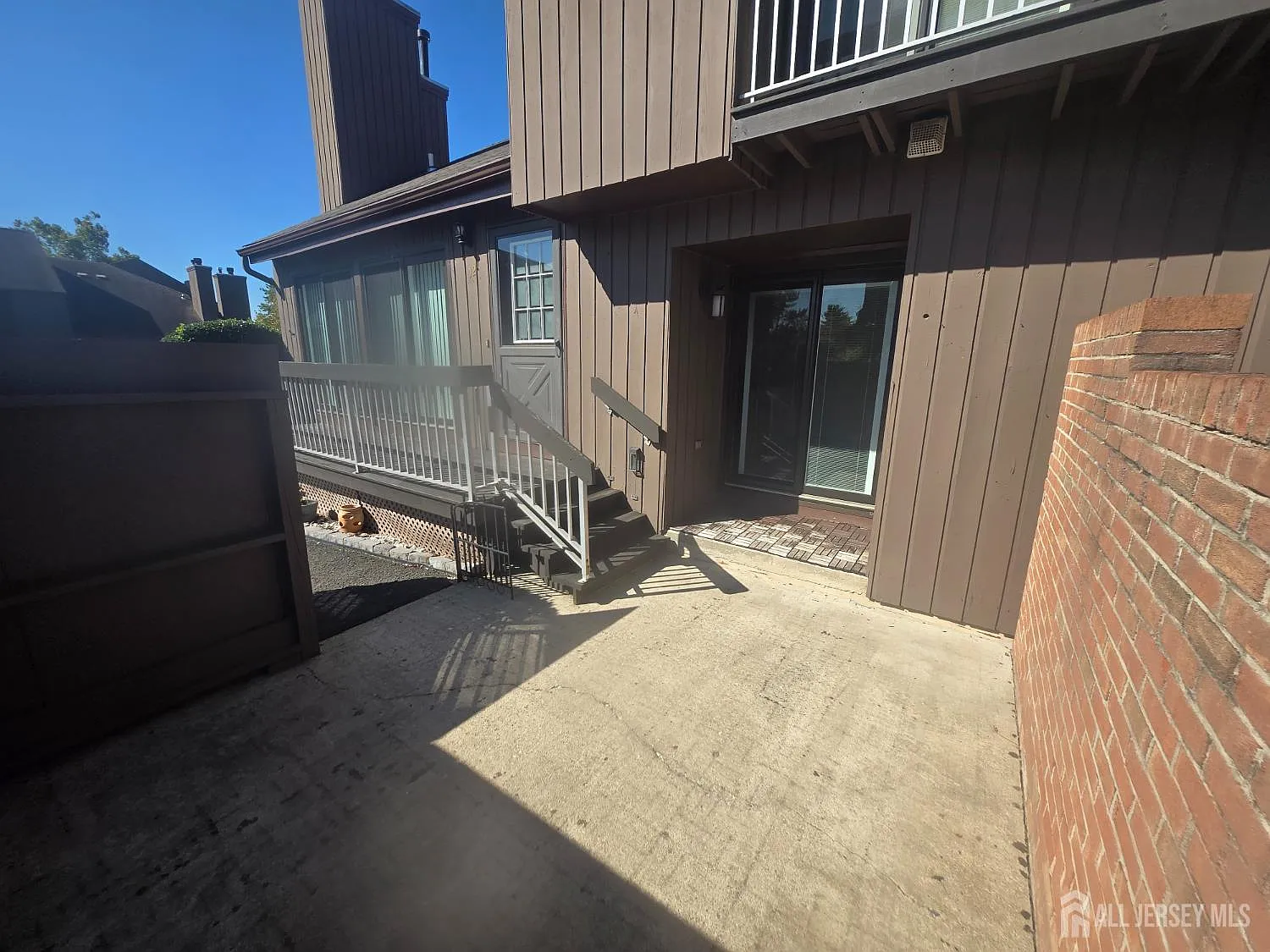 3612 Bloomingdale Dr — Photo 3