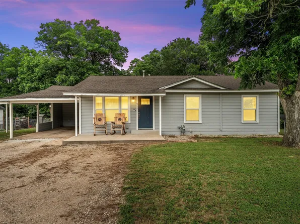 911 S Main St, West, TX 76691