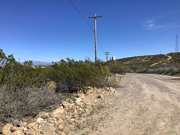 3rd image of 37AC Apache & Navajo Dr