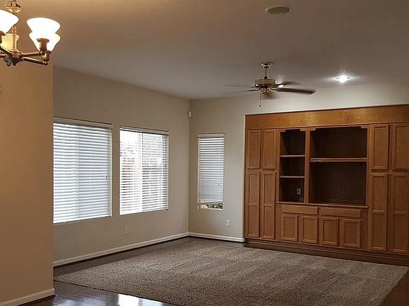 4th image of 7833 Primm Valley Ct
