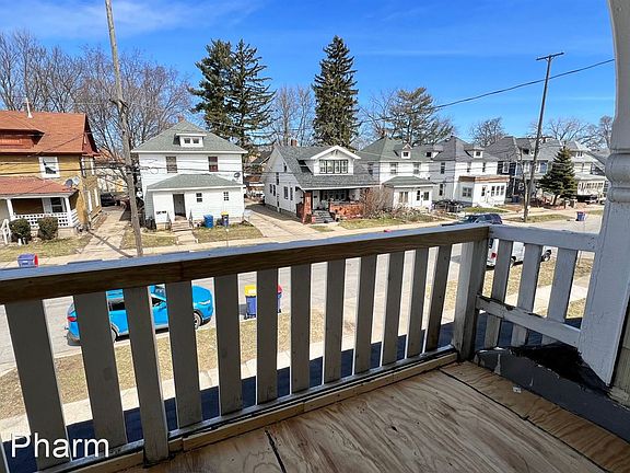 4th image of 60 Dickinson St SW #2