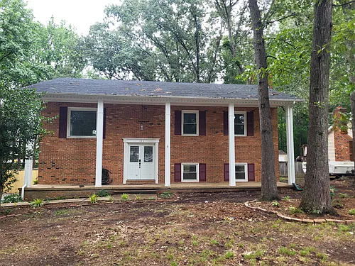 133 Oakwood Dr Photo 1