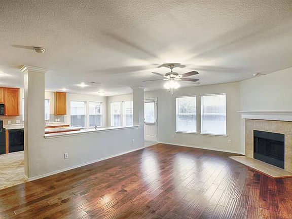 4th image of 10628 Colfax Dr