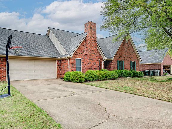 2nd image of 3561 Brandon Ln
