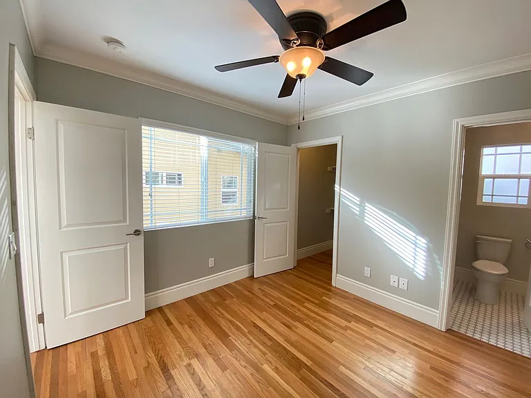 1BD/1BA Cottage Home at B Street Bungalows Modern Luxury Meets Mission Style Charm! — Photo 15