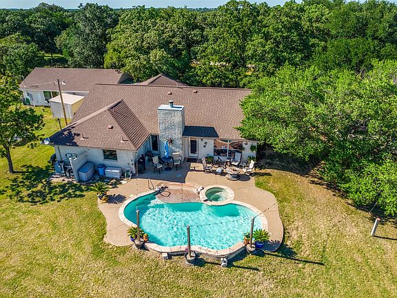 4th image of 108 Gladdis Ln