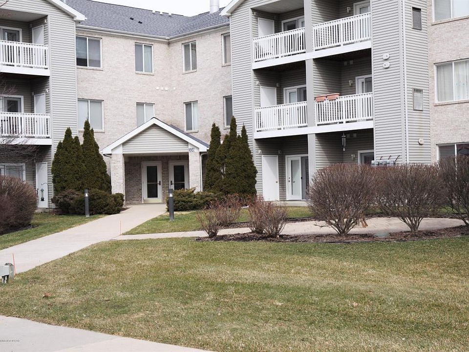1st image of 338 W Saginaw St Unit 5