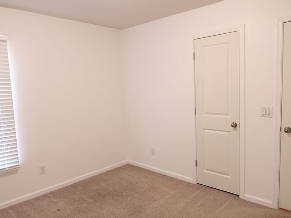 3rd image of 246 E Bobcat Pl